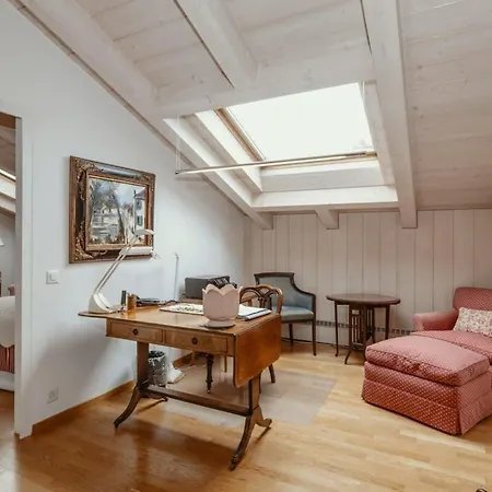 Super Luxurious Duplex Penthouse In Center Chalet *